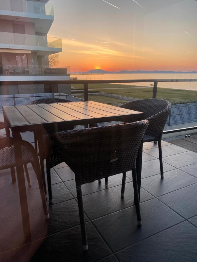 Hullam Apartman بالاتوليلّي المظهر الخارجي الصورة