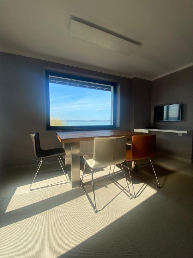 Hullam Apartman بالاتوليلّي المظهر الخارجي الصورة