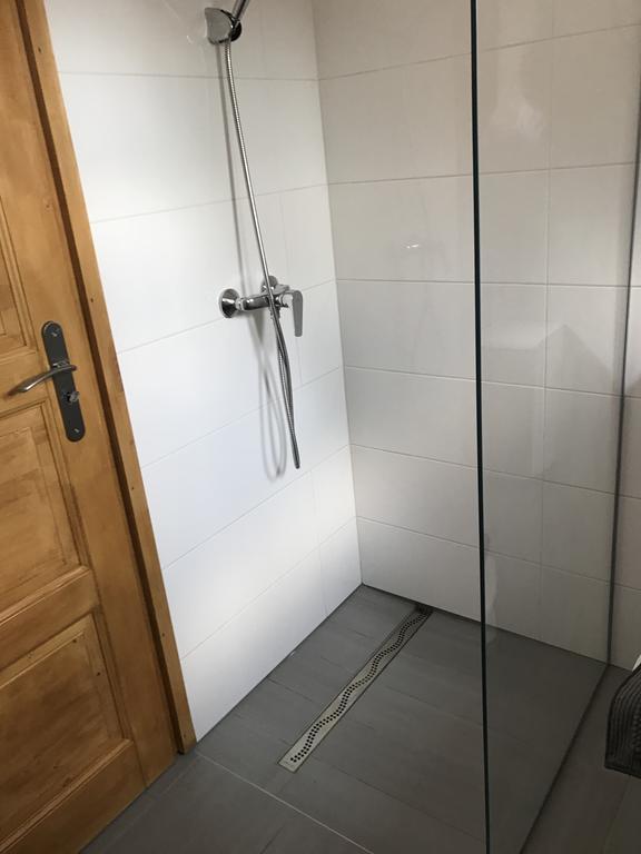 Hullam Apartman بالاتوليلّي المظهر الخارجي الصورة