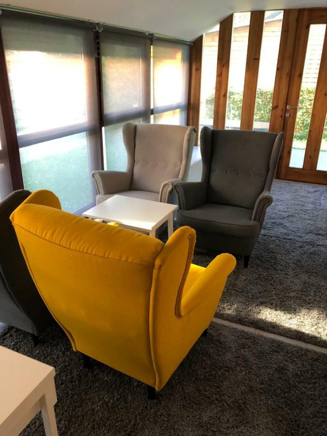 Hullam Apartman بالاتوليلّي المظهر الخارجي الصورة