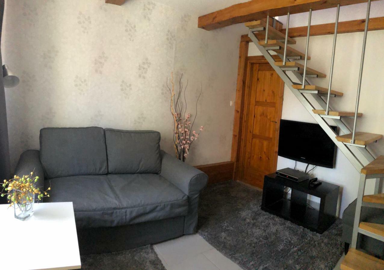 Hullam Apartman بالاتوليلّي المظهر الخارجي الصورة