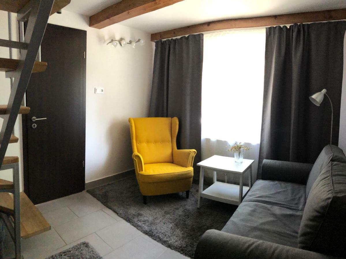 Hullam Apartman بالاتوليلّي المظهر الخارجي الصورة