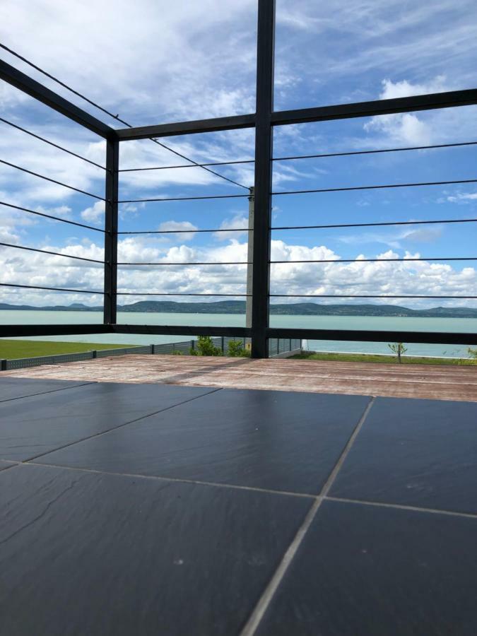 Hullam Apartman بالاتوليلّي المظهر الخارجي الصورة